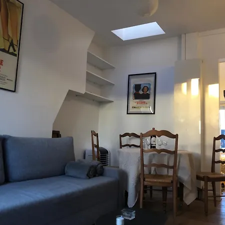 2 Pieces Sous Les Toits 6 Personnes Calme Lumineux Equipe * Paris